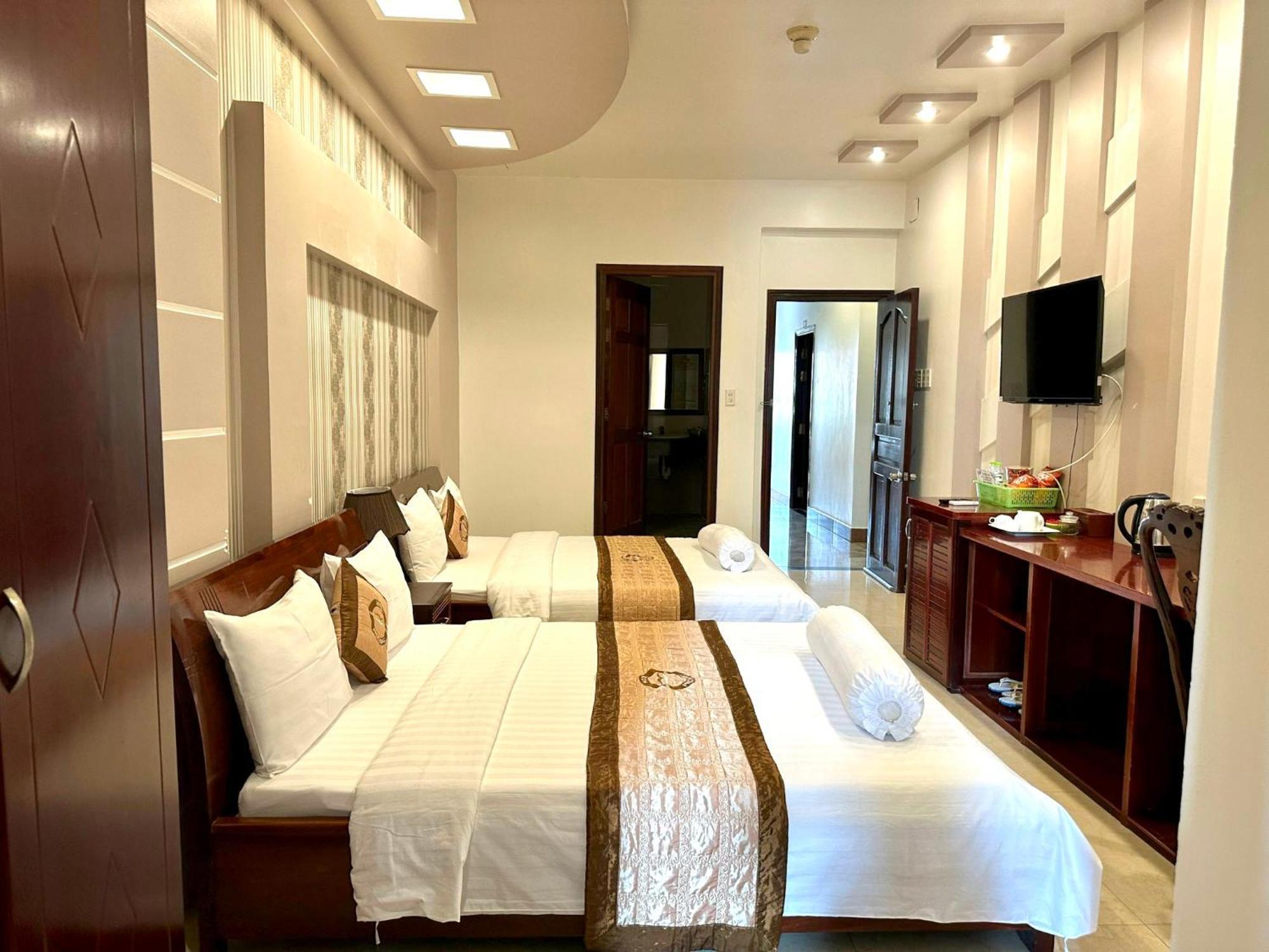 Phuc Hung Hotel Рач Джа Екстериор снимка