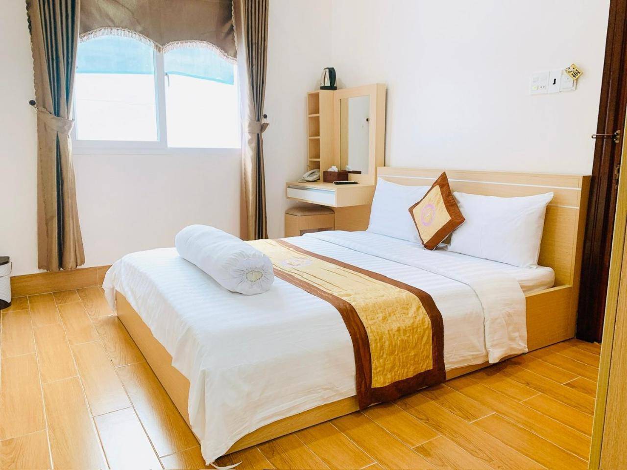 Phuc Hung Hotel Рач Джа Екстериор снимка
