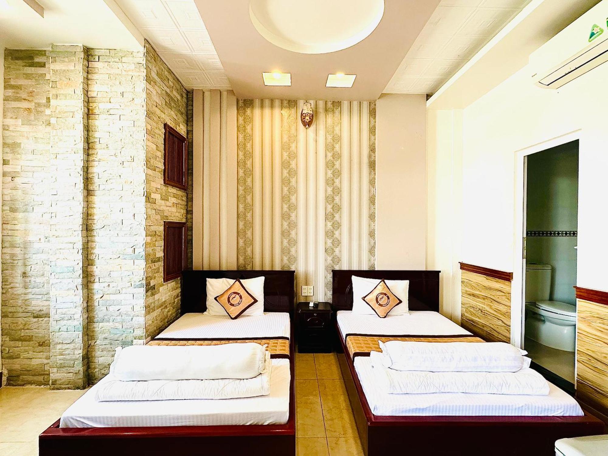 Phuc Hung Hotel Рач Джа Екстериор снимка
