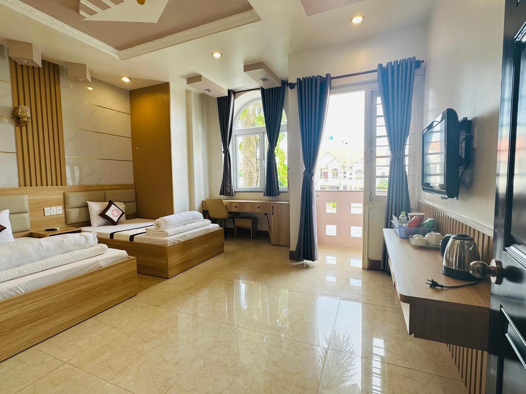 Phuc Hung Hotel Рач Джа Екстериор снимка