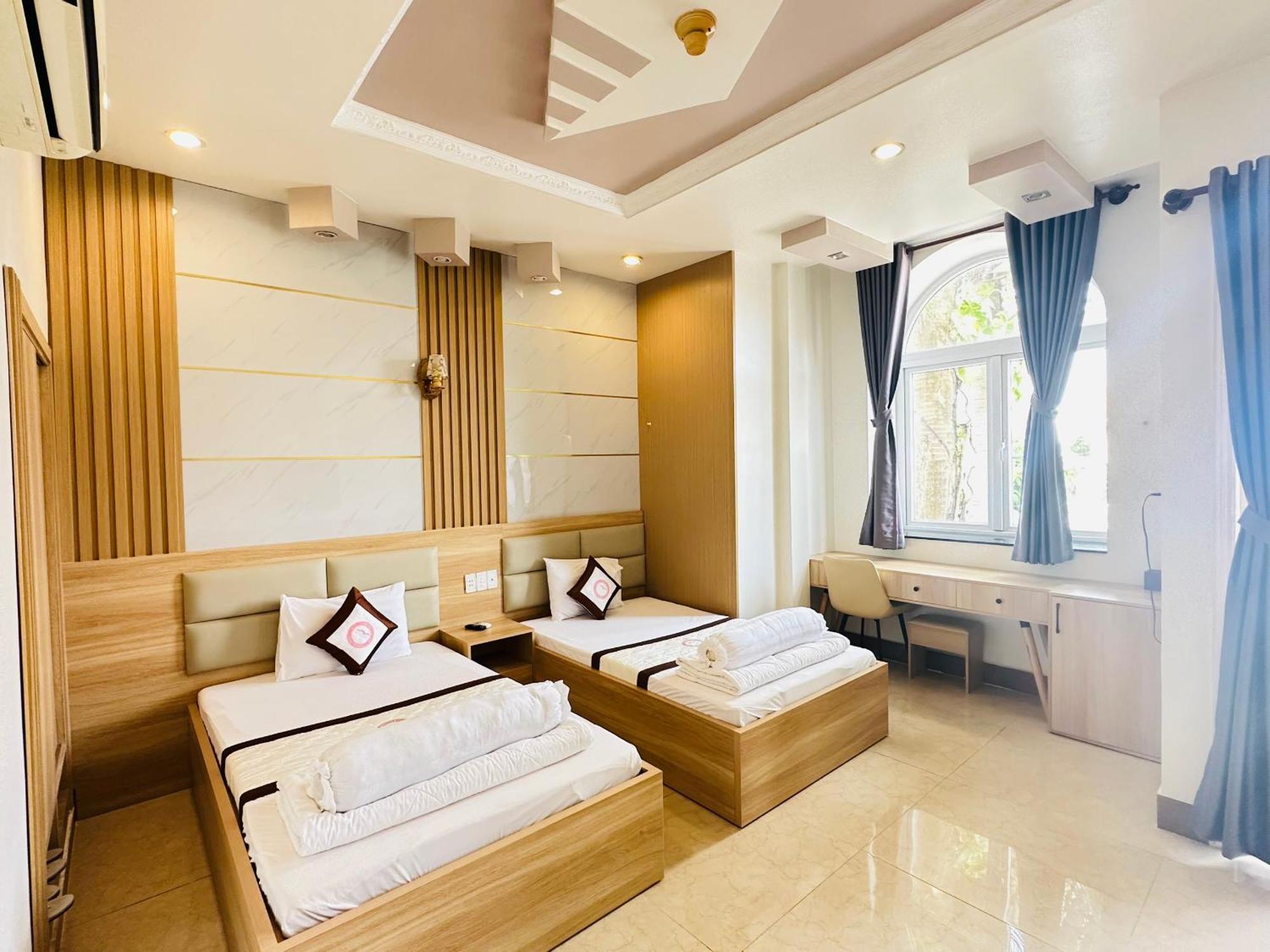 Phuc Hung Hotel Рач Джа Екстериор снимка