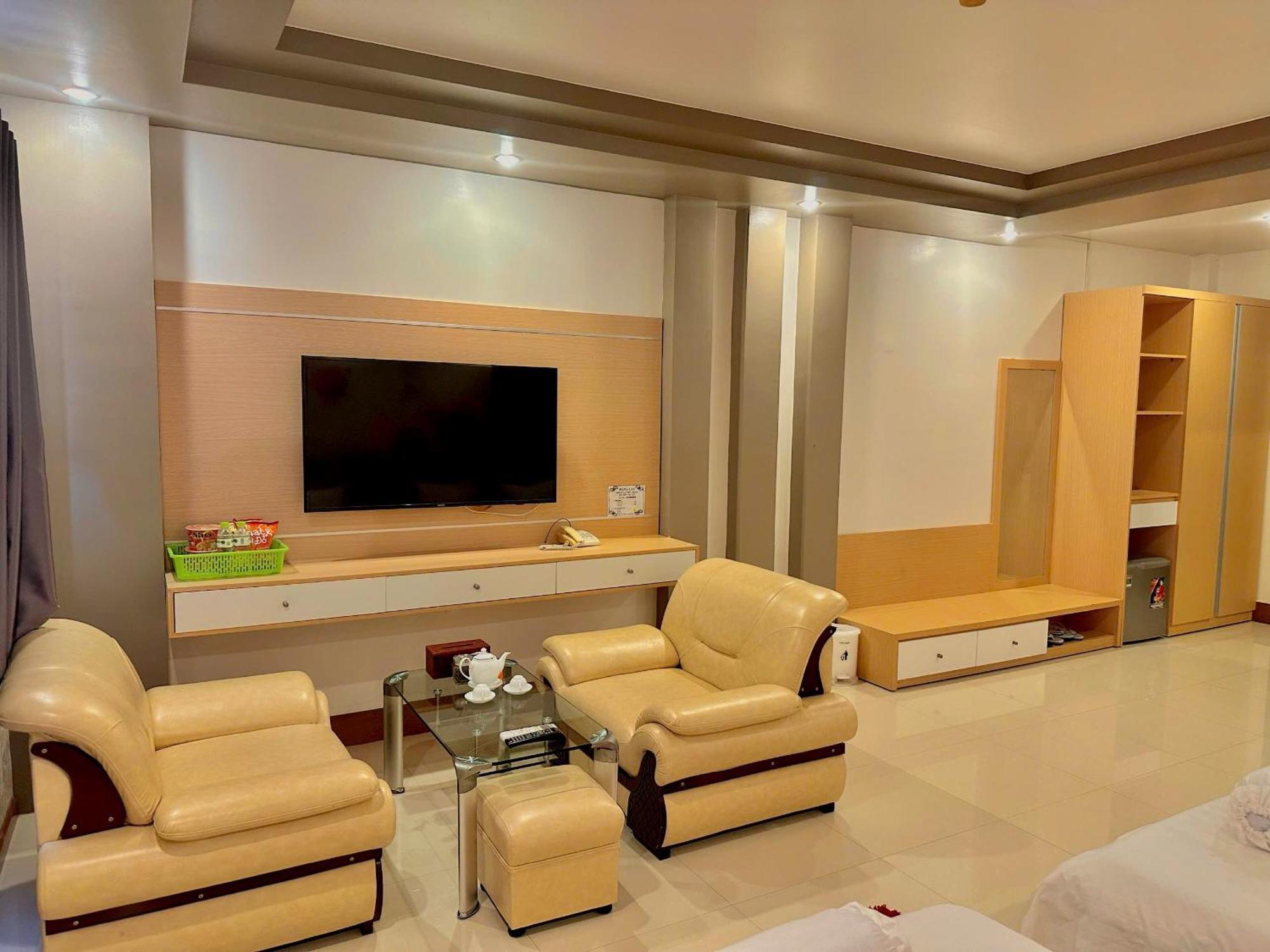 Phuc Hung Hotel Рач Джа Екстериор снимка