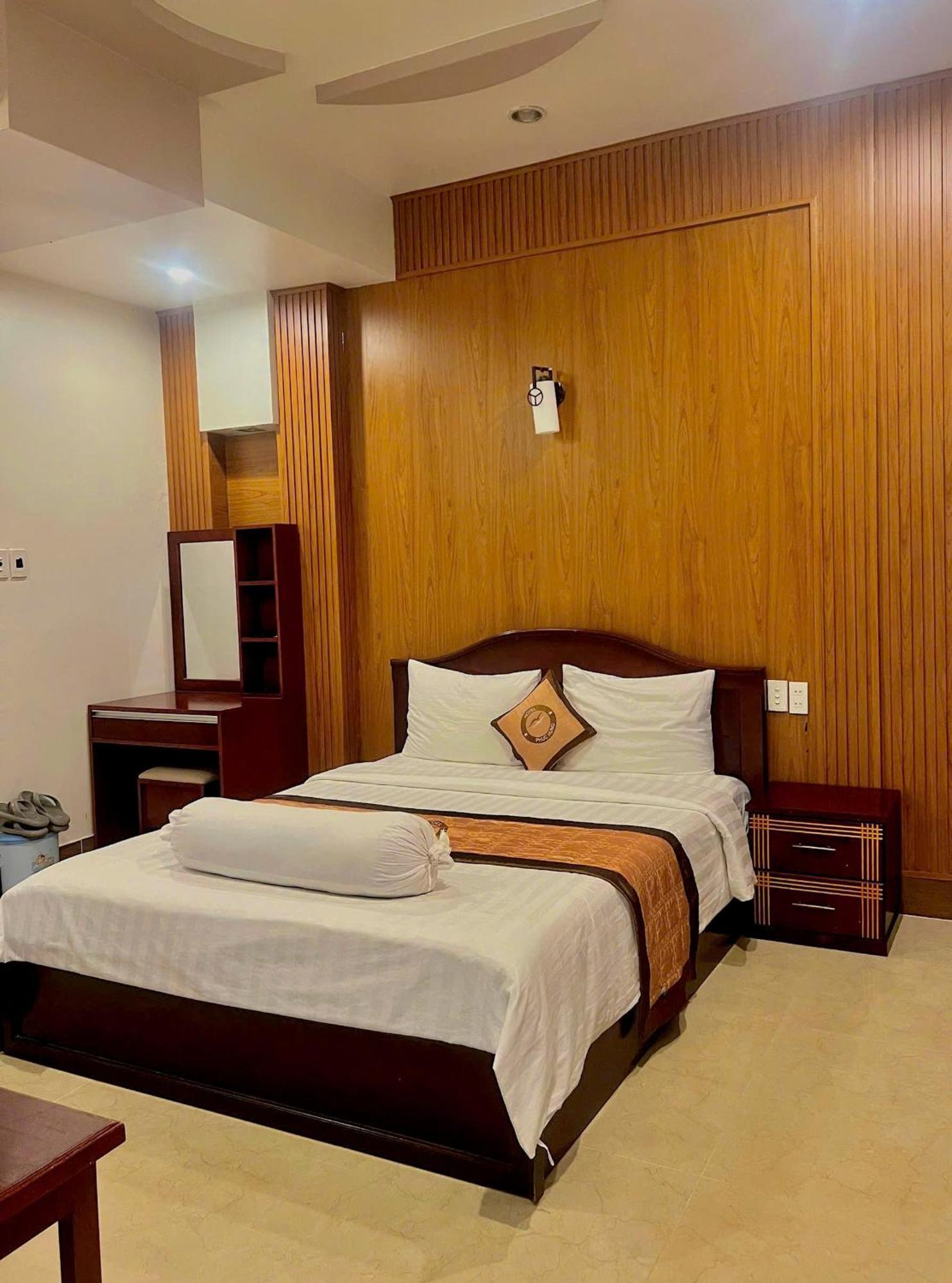 Phuc Hung Hotel Рач Джа Екстериор снимка